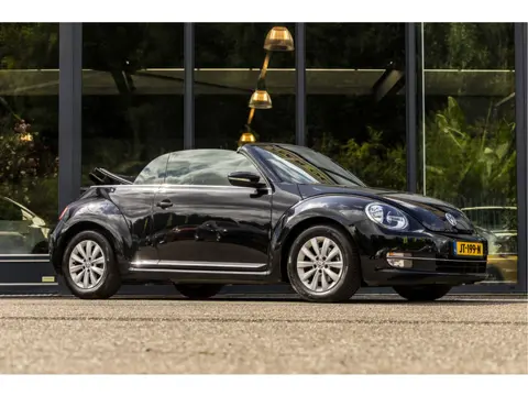 Volkswagen Beetle Cabriolet 1.2 TSI Design BlueMotion
