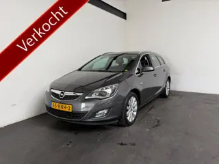 Opel Astra Sports Tourer 1.4 Turbo Cosmo. Trekhaak!