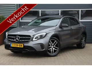 Mercedes-Benz GLA-klasse 200 Premium 1e eigenaar | Night pakket | Camera | Navi | Sportstoelen | Sto