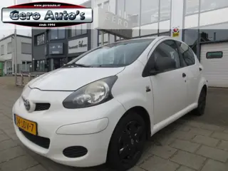 Toyota Aygo 1.0-12V Access 5 deurs airco nw apk (bj 2010)