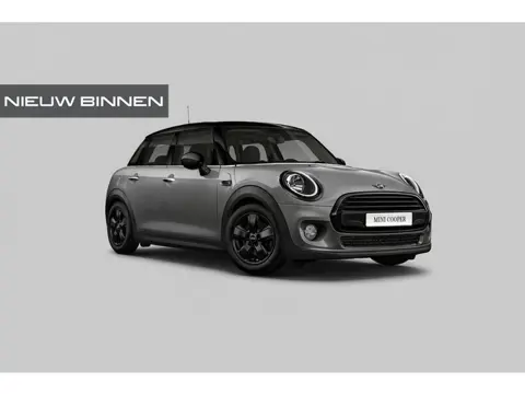 MINI Mini 1.5 Cooper | Apple Carplay | Navigatie | Cruise Control | Black Pack | Keyless | Automaat 
