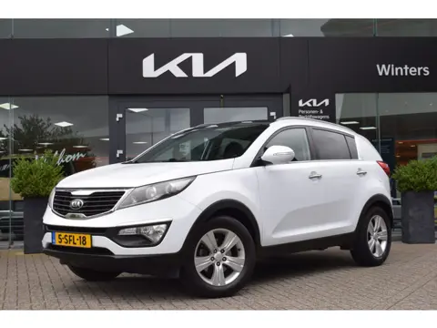 Kia Sportage 1.6 GDI 20th Anniversary | Trekhaak | Kantel-/ Shuifdak | Camera | Navigatie | Climate 