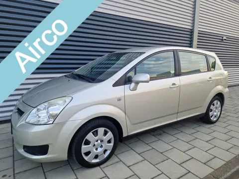 Toyota Verso 1.6 VVT-i Terra climatronic, Airco, Trekhaak , NAP, Cruisecontrol