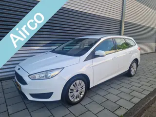 Ford Focus Wagon Nieuwe distributieriem 1.0 Trend