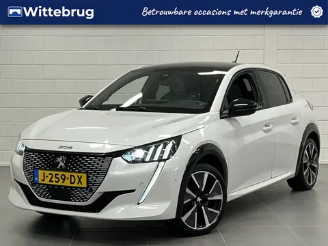 Peugeot e-208 EV GT 350 50 kWh PANORAMADAK | I-COCKPIT | COMPLETE SPORTIEVE UITVOERING!