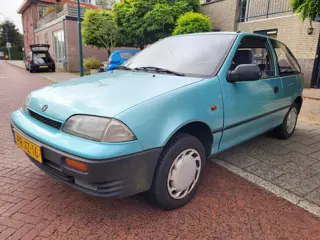 Suzuki Swift 1.0 GLS nieuwe apk