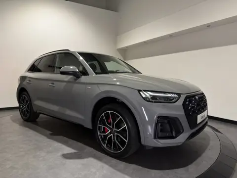 Audi Q5 50 TFSI e S edition | Panoramadak | B&O | Matrix LED | 20" | S-Line interieur