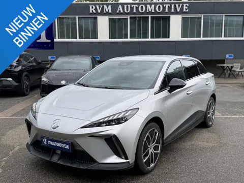 MG MG4 Electric Luxury 64 kWh MG GARANTIE T/M 07-2031| ELEK. STOEL| STOEL + STUURVERWARMING | KEYLES