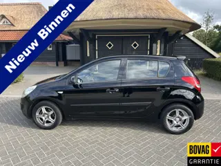 Hyundai i20 1.2i DynamicVersion Airco Cv Trekhaan Nap