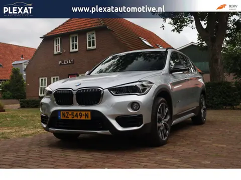 BMW X1 SDrive20i High Executive Aut. | Panorama | HUD | Sportstoelen | Full Led | Hifi Sound | DAB T