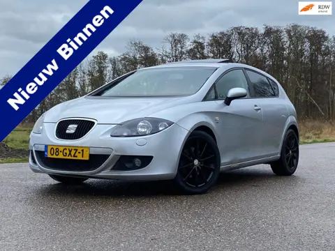 Seat Leon 1.8 TFSI Sport-up 5DRS Schuif-Dak Airco Nap 161PK Goed Onderhouden