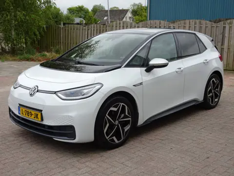 Volkswagen ID.3 First Plus 58 kWh Automatische airco, navigatie, achteruitrijcamera, licht metalen v