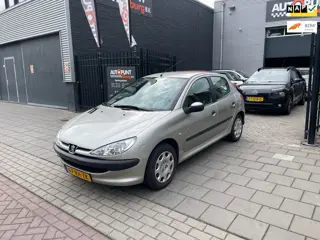 Peugeot 206 1.4 X-Design Sport Trekhaak NAP APK