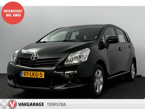Toyota Verso 1.6 VVT-i Comfort/ Navi/ Trekhaak/ Bluetooth/ Airco/ PDC V+A/ 16''LMV/ C.V. Afstand/ El