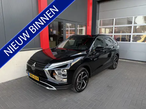Mitsubishi Eclipse Cross 2.4 PHEV Instyle 8 Jaar fabrieksgarantie / Dealer Onderhouden / Stoelverwar