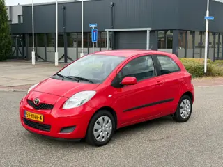 Toyota Yaris 1.3 VVTi Aspiration Airco Nieuwe Apk
