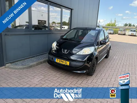 Peugeot 107 1.0 12v Urban Move 5-drs. AIRCO/COMPLEET