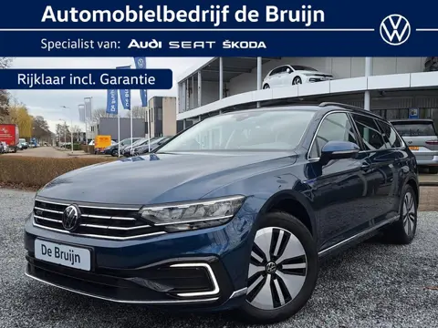 Volkswagen Passat Variant 1.4 TSI DSG Hybrid GTE (Trekhaak,Camera,Virtual,Ergo)