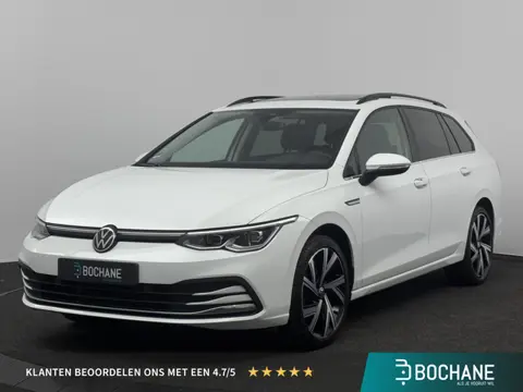Volkswagen Golf Variant 1.5 eTSI Style | Trekhaak | Panoramadak | Winter Pakket | Camera |