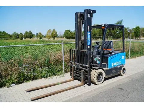 Doosan B 25 X-7 | 2021 (bj 2021)