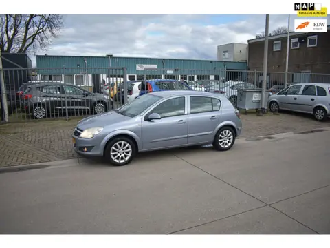 Opel Astra 1.6 Temptation