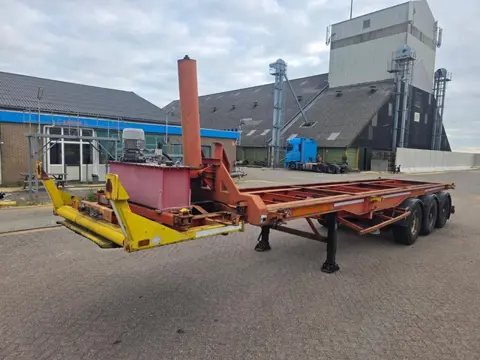 Format SAF- Disc Format 3 assige containerchassis - SAF assen Trommelremmen - Luchtvering - Twistloc