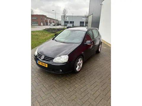 Volkswagen Golf 1.6 FSI Turijn (bj 2006)