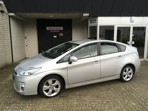 Toyota Prius 1.8 Aspiration / NAVI / ALU / APK SEPTEMBER 2026 / 1e EIGENAAR