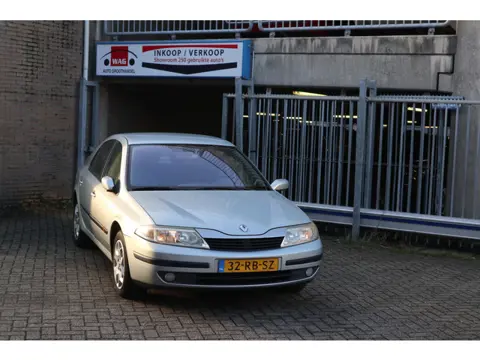 Renault Laguna 1.6-16V Expression (bj 2005)