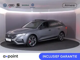 Skoda Octavia Combi 1.4 TSI RS iV PHEV Business 245 pk Automaat | Navigatie | Panoramadak | Parkeers