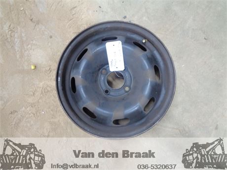 Peugeot 207 2006-2012 Stalen velg 15 inch