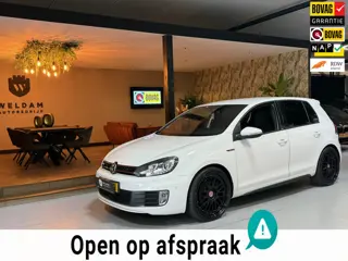 Volkswagen Golf 2.0 GTI Edition|NAP|NL-auto|19" Zwarte Velgen|Getint|Trekhaak|Tartan stoelen|Navi|LE