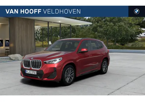 BMW X1 xDrive25e M Sport Automaat / Sportstoelen / Achteruitrijcamera / M Adaptief onderstel / Stuur