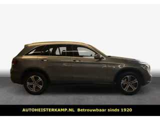 Mercedes-Benz GLC 300de 4MATIC Diesel Hybride LED Trekhaak Camera Stoelverwarming AMG Line Interieur