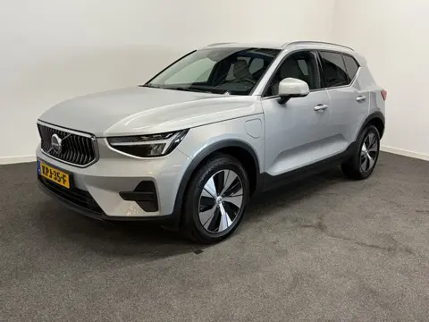 Volvo XC40 1.5 T4 Plug-in hybrid Plus Bright Leer/ Stoelverw./ Mem. stoel/ Camera/ facelift