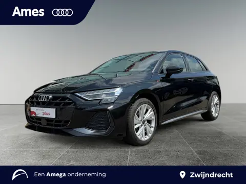 Audi A3 Sportback 35 150pk TFSI S edition Parkeersensoren | Stoelverwarming | Adaptive Cruise Contro