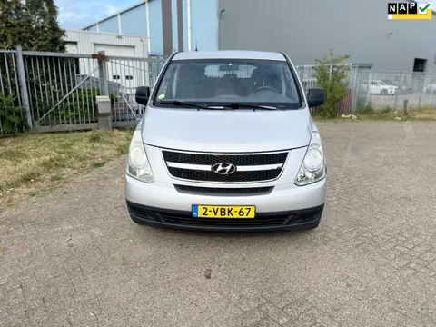 Hyundai H 300 2.5 CRDi Dynamic DC (Nette bus, NAP!)
