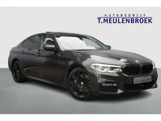 BMW 5 Serie 540i xDrive High Executive M Pakket, Glasdak, Head up