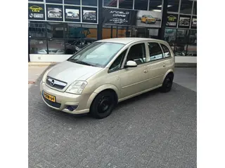 Opel Meriva 1.4-16V Cosmo