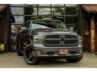 Dodge Ram 1500 classic 5.7 V8 Laramie zonder btw | !! Marge !! | luchtvering | 2500 km rijbereik | S