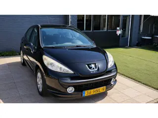 Peugeot 207 1.6 VTi Look