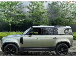 Land Rover Defender 110 2.0 P400e 110 SE | BTW auto | Luchtvering | Keyless | ACC | Meridian | Navi 