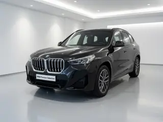 BMW X1 xDrive25e M-Sport | Harman Kardon | Massage | Camera | 18" | Trekhaak Verwacht