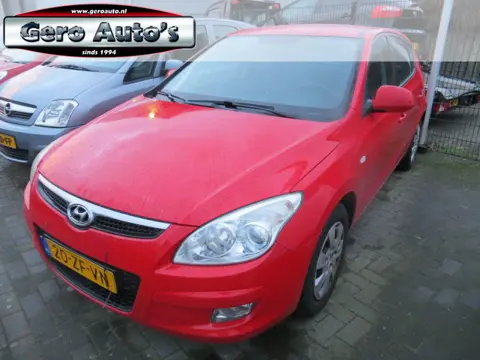 Hyundai i30 1.4i Dynamic export handel meeneemprijs ,lak verweerd div schades