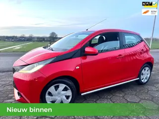 Toyota Aygo 1.0 x-play 2014 | 147.035 KM NAP | Cruise Control | Bluetooth | BTW Auto| Nieuwe APK