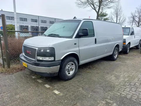 GMC SAVANA 3500 6.0 met LPG G3 onderbouw / 25000 KM maar gereden !!