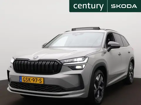 Skoda Kodiaq 1.5 TSI MHEV Sportline Business 7p Panoramadak - Trekhaak - Navigatie - 7 Zits uitvoeri
