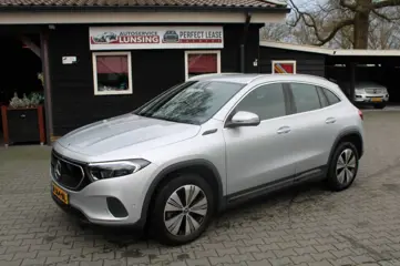 MERCEDES-BENZ EQA 250 Business Solution Luxury 67KWh - Trekhaak