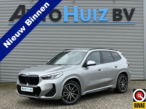 BMW X1 sDrive20i M Sport Trekhaak LED Carplay Achteruitrijcamera PDC Trekhaak 1800 KG Trekgewicht 19