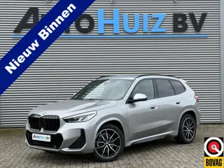 BMW X1 sDrive20i M Sport Trekhaak LED Carplay Achteruitrijcamera PDC Trekhaak 1800 KG Trekgewicht 19